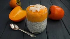Semplice, sano e gustoso: come preparare il pudding di chia con cachi