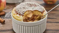 Soufflé di mele: come prepararlo in 6 passaggi con ingredienti semplici