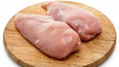 Cosa significano le strisce bianche sul filetto di pollo e bisogna preoccuparsi?