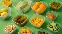 Microplastiche nella tua dieta: da dove arrivano e cosa può aiutare il tuo organismo a eliminarle