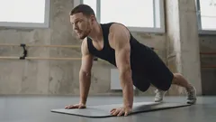 Se alla tua età riesci a fare così tante flessioni, sei in buona forma